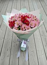 Букет цветов из:  Альстромерии в Пригородном Курской области