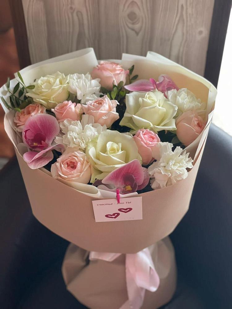 Букет цветов из: Орхидеи, Розы и Гвоздики в Пригородном Курской области