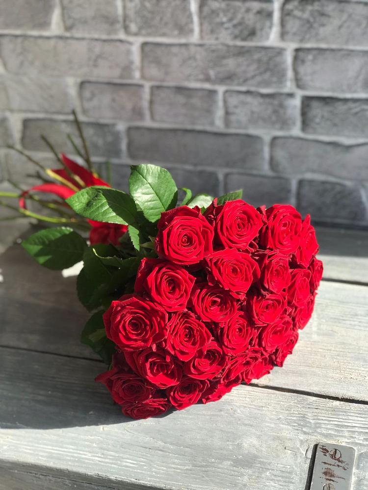 Букет Красные розы Фридом в Пригородном Курской области