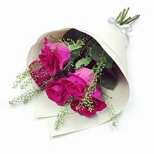 Букет цветов из:  Розы в Пригородном Курской области