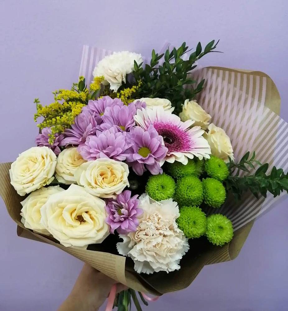 Букет цветов из: Хризантемы, Розы, Гвоздики и Герберы в Пригородном Курской области