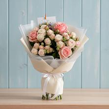 Букет цветов из:  Розы в Пригородном Курской области