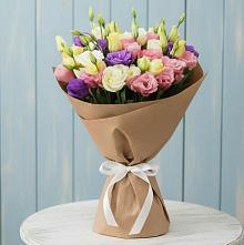 Букет цветов из:  Лизиантусы в Пригородном Курской области