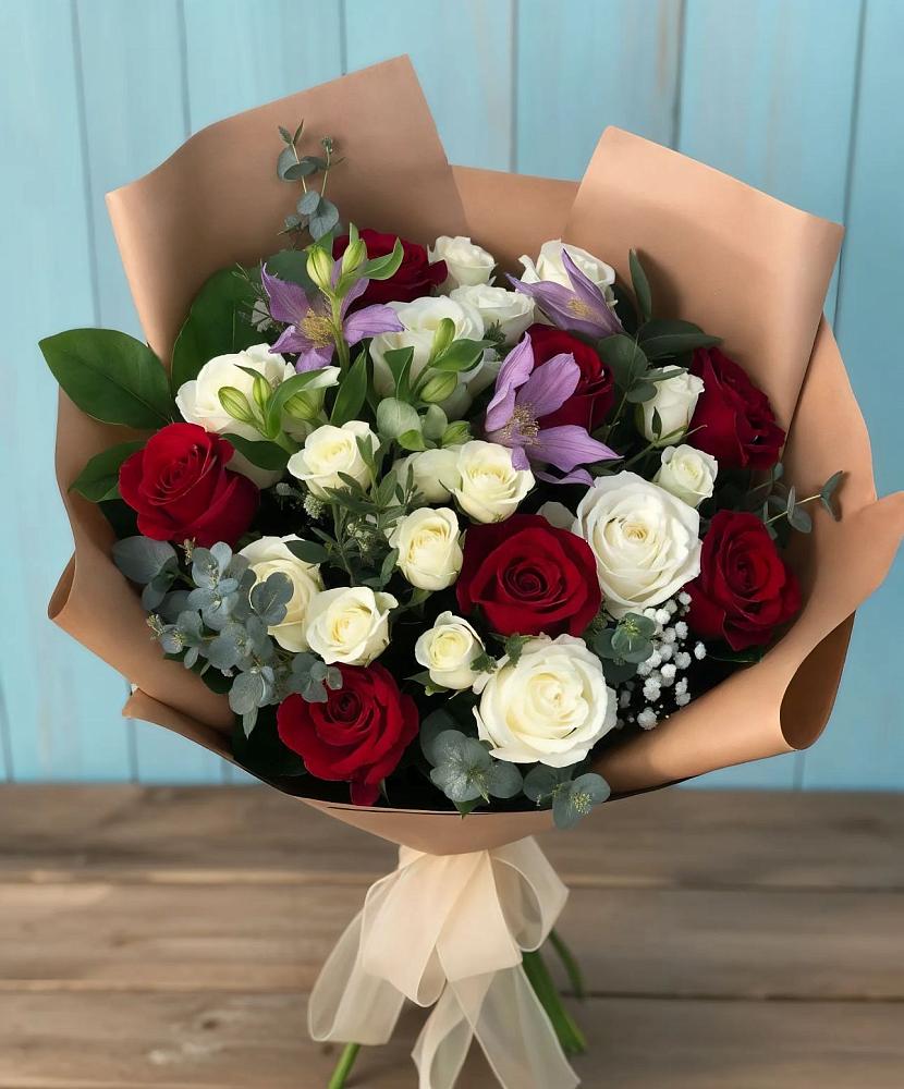Букет цветов из: Розы и Альстромерии в Пригородном Курской области