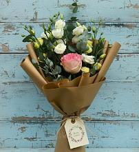 Букет цветов из:  Розы и Лизиантусы в Пригородном Курской области