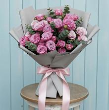 Букет цветов из:  Розы в Пригородном Курской области